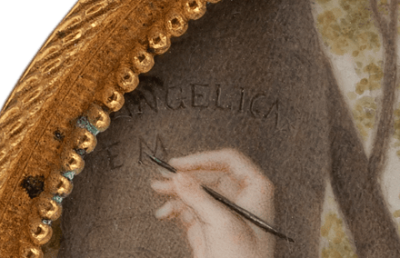 Dame, in eine Baumrinde schreibend — 13817